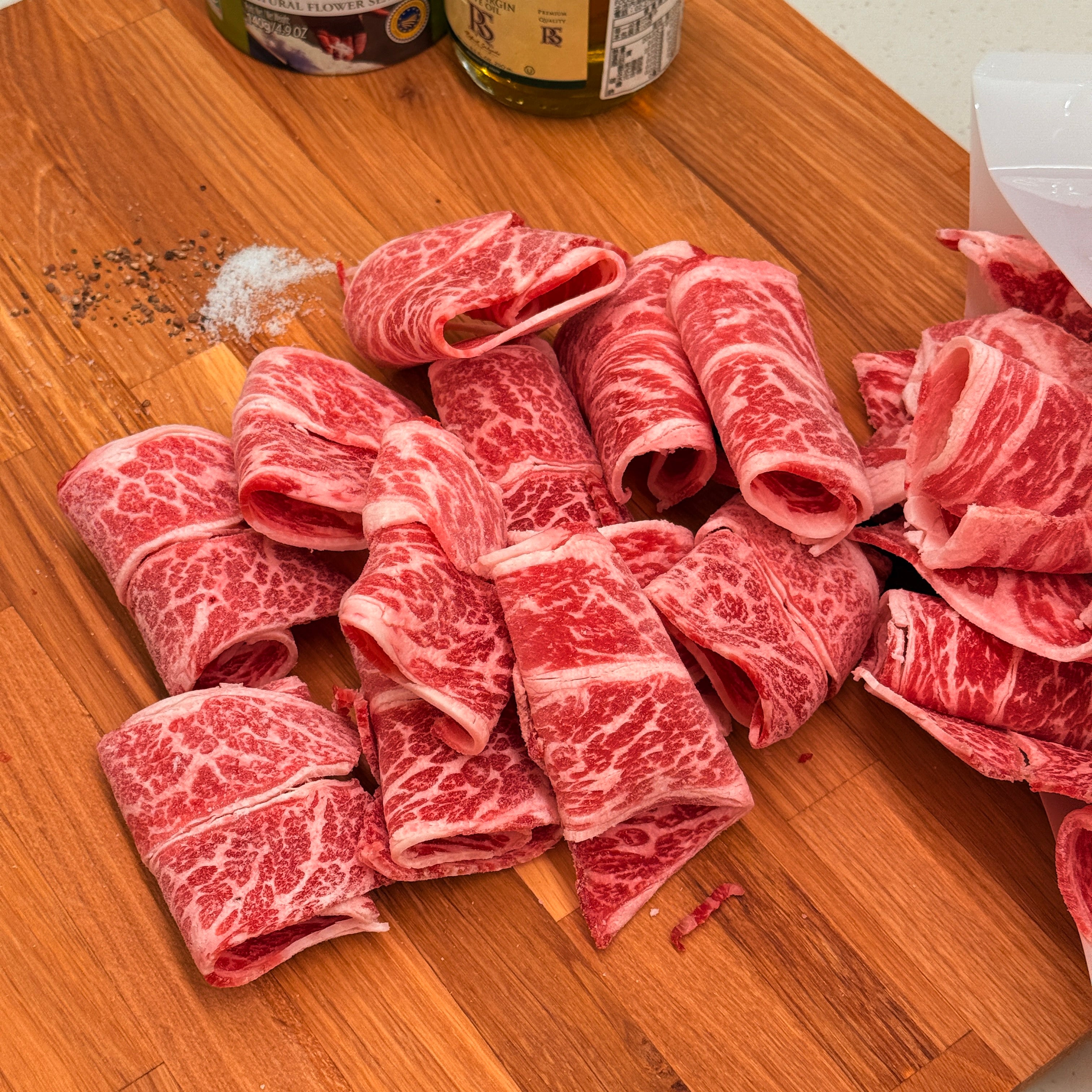 【美國 USDA PRIME】頂級無骨牛小排火鍋片｜入口即化的細緻體驗